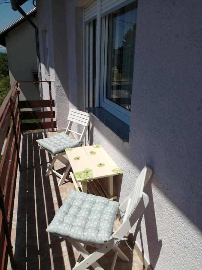House Natali Apartment Vrhovine ภายนอก รูปภาพ