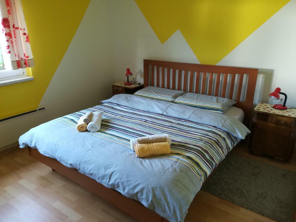 House Natali Apartment Vrhovine ภายนอก รูปภาพ